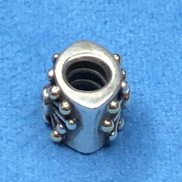 Authentic Pandora Two tone Desert Star retired charm / EUC 790188CZ - Picture 3 of 4